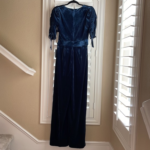 BRAND NEW Eliza J Velvet Romper - Picture 10 of 10